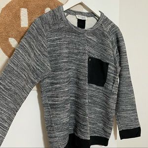 Zara W&B Contrast Skull Sweater / Size M